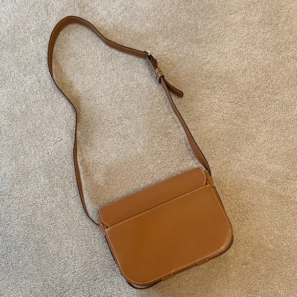 Frame Leather Crossbody Bag - Picture 5 of 6